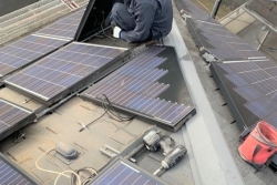 2022年6月20日　太陽光発電パネルがある屋根の場合